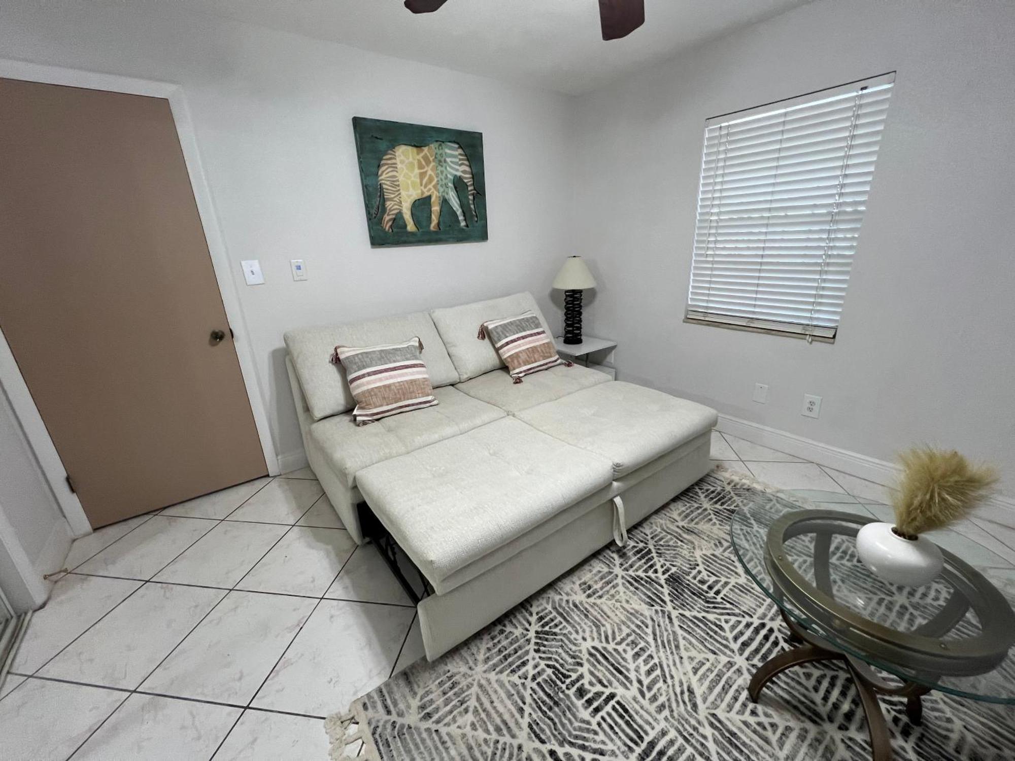タンパLa Casita Of Raymond James Stadiumアパートメント エクステリア 写真